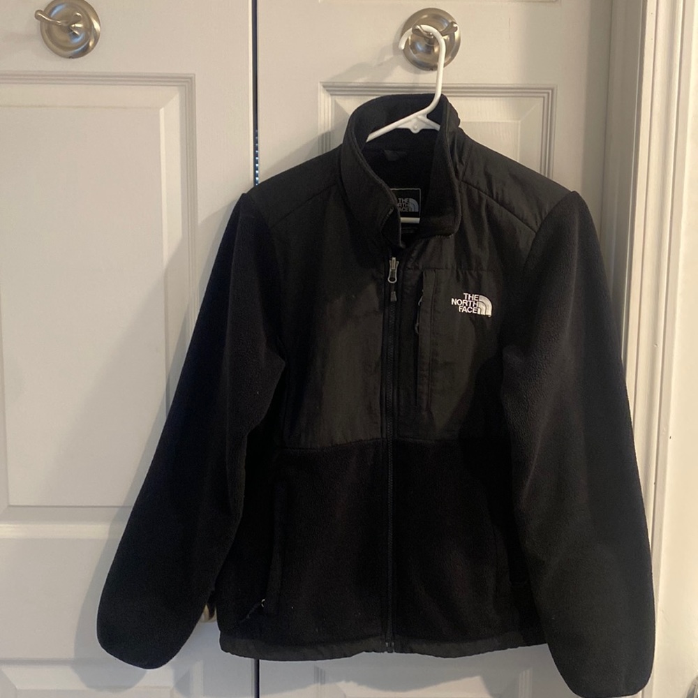 Women’s medium north face Denali jacket